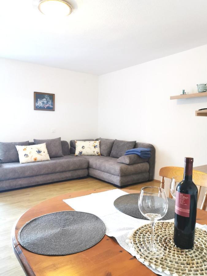 Apartmani Gabi セサリサ エクステリア 写真