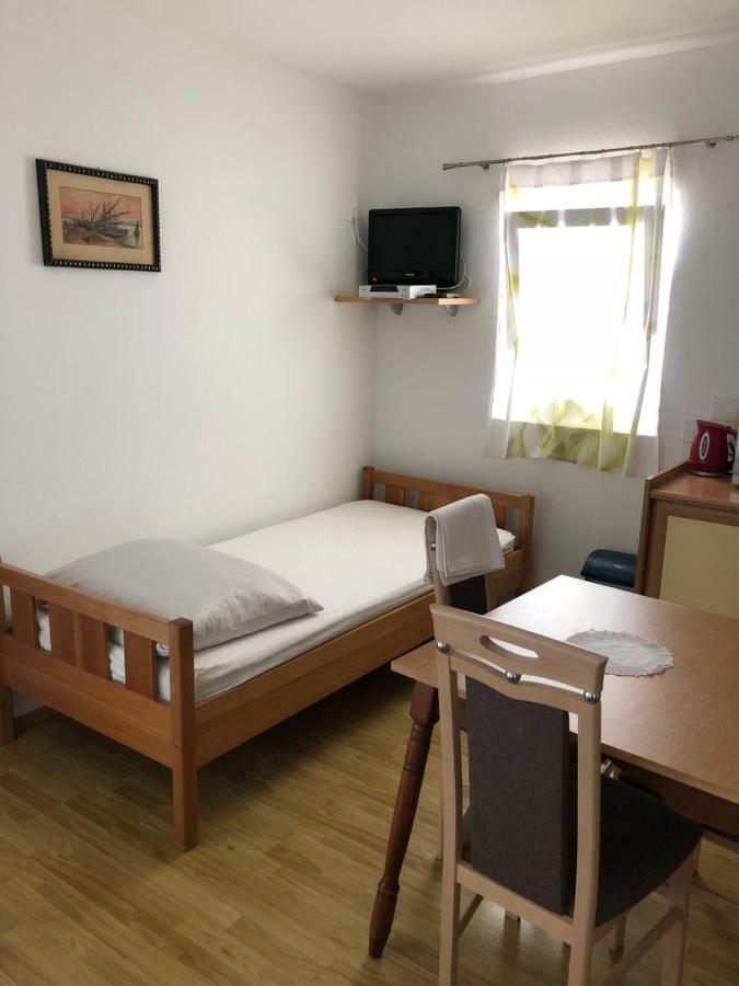 Apartmani Gabi セサリサ エクステリア 写真